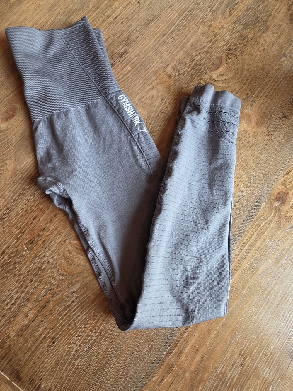 Gymshark Gray Seamless High-waisted Leggings in Women's Size Small.